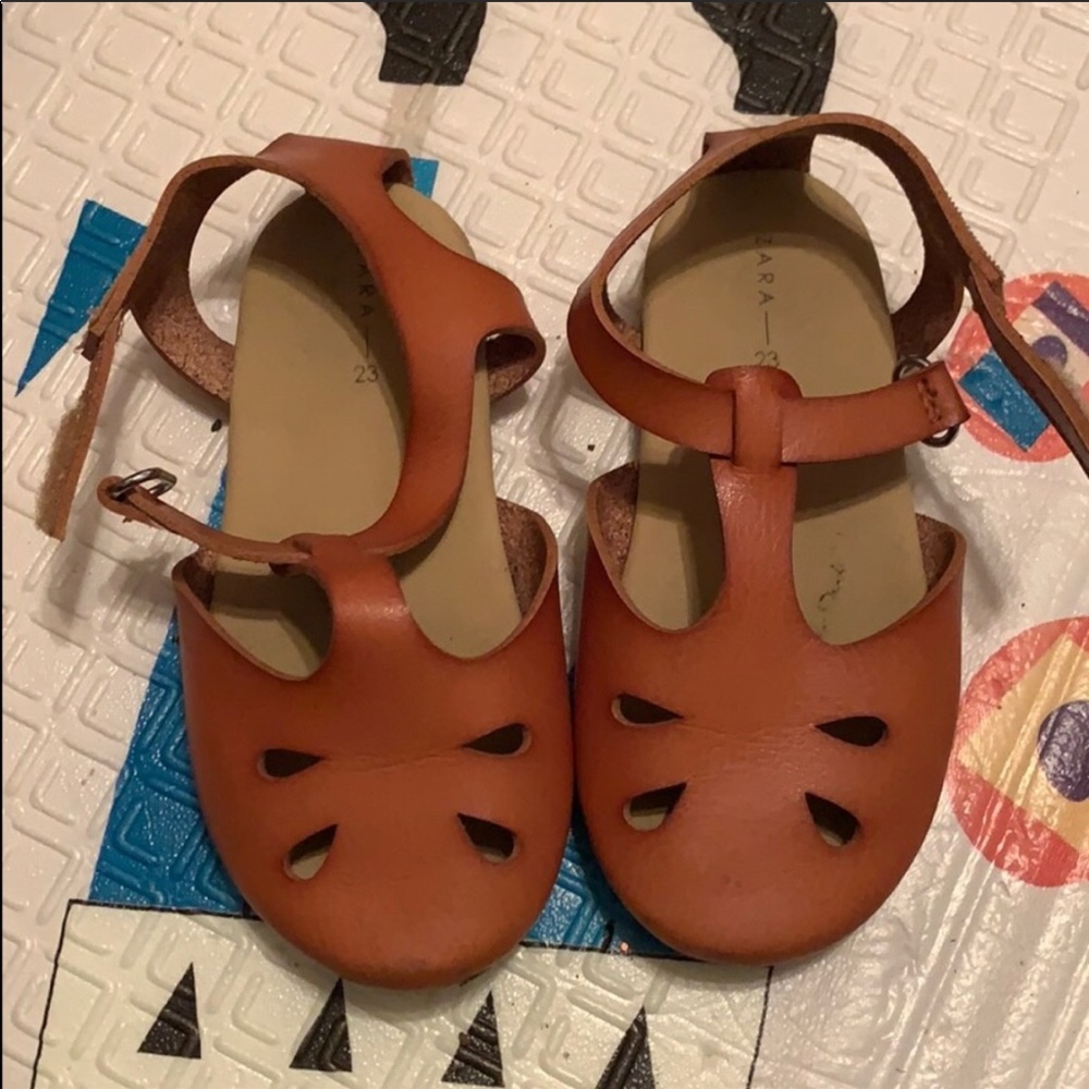 Zara toddler sandals size 7 / 23